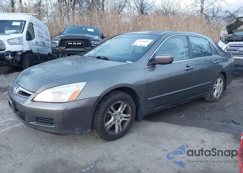 2006 Honda Accord 2.4 Ex z USA, uszkodzony, nr VIN 1HGCM55886A008977
